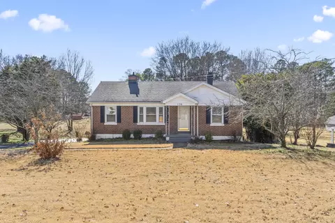 136 N Laurel Cir, Columbia, TN 38401