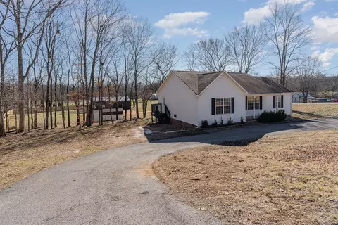 2316 Pumpkin Creek Ln, Spring Hill, TN 37174