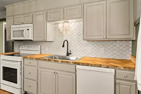 381 Busby Rd, Loretto, TN 38469 photo 6