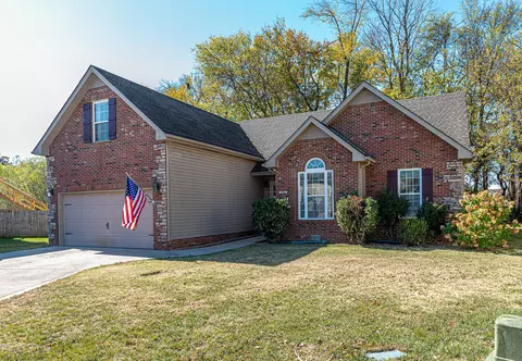 3700 Wind Mill Ct, Clarksville, TN 37040