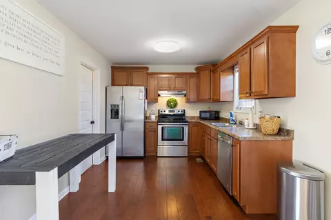 Kitchen - 273 Modena Cir, Decherd, TN 37324 photo 2 of 2
