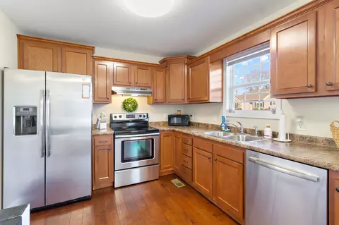 Kitchen - 273 Modena Cir, Decherd, TN 37324 photo 1 of 2