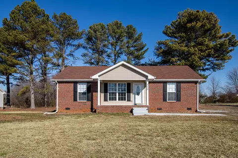 518 N Harris Rd, Portland, TN 37148