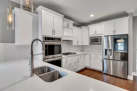 Kitchen - 408 Cobert Ln, Franklin, TN 37064 photo 2 of 4