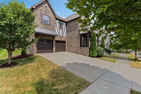 Exterior - 408 Cobert Ln, Franklin, TN 37064 photo 3 of 7