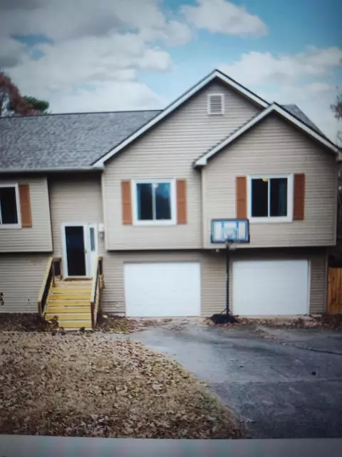 3122 Langley Dr, Tunnel Hill, GA 30755