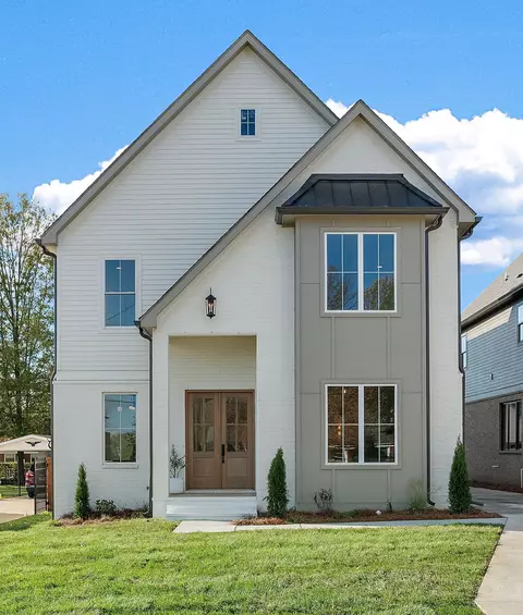 2811 Meadow Rose Dr, Nashville, TN 37206
