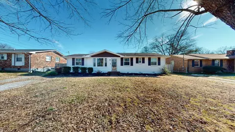 4825 Everest Dr, Old Hickory, TN 37138