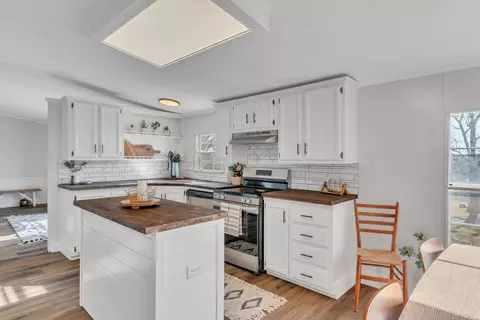 3803 Old Greenbrier Pike, Springfield, TN 37172