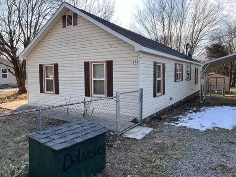 Exterior - 503 N 2nd St, Decherd, TN 37324 photo 4 of 6