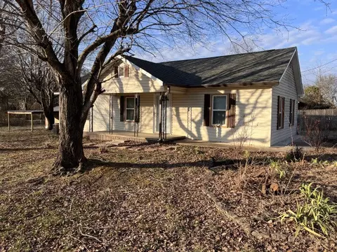 Exterior - 503 N 2nd St, Decherd, TN 37324 photo 2 of 6