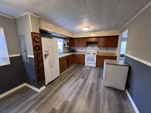 Kitchen - 503 N 2nd St, Decherd, TN 37324 photo 2 of 2