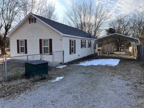 Exterior - 503 N 2nd St, Decherd, TN 37324 photo 6 of 6