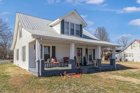 307 Red Rd, Mcminnville, TN 37110