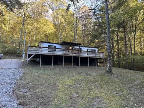 1408 Duffer Hollow Rd, Bethpage, TN 37022
