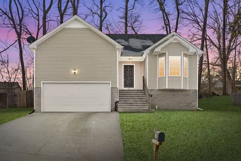 322 Chalet Cir, Clarksville, TN 37040