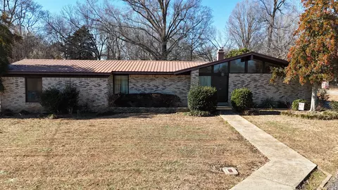 107 Diamond Dr, Mckenzie, TN 38201