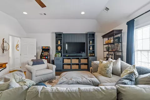 Living - 129 Wise Rd, Franklin, TN 37064 photo 6 of 6