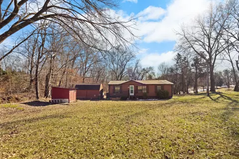 2075 Dotsonville Rd, Clarksville, TN 37042