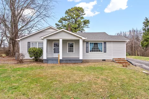 2025 Woodlawn Rd, Woodlawn, TN 37191