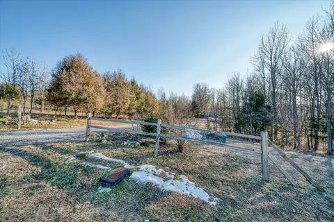1811 Pollard Rd, Walling, TN 38587 photo 21