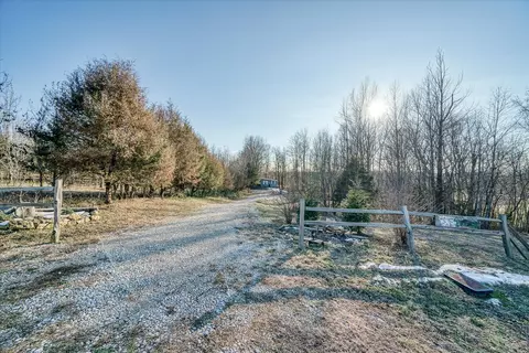 1811 Pollard Rd, Walling, TN 38587 photo 22