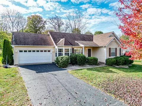 516 White Oak Trl, Spring Hill, TN 37174