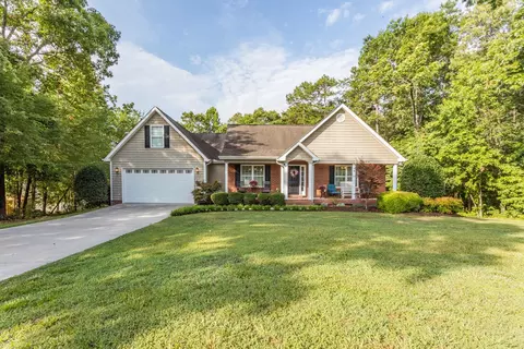 240 Cardinal Ln, Dalton, GA 30721