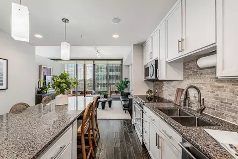 1212 Laurel St #614, Nashville, TN 37203