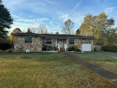 441 Elliott St, Soddy Daisy, TN 37379