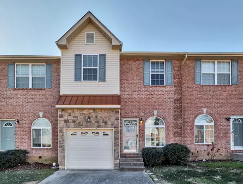 811 Spence Enclave Ln, Nashville, TN 37210