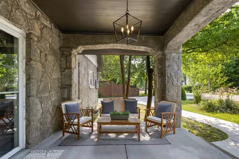 1120 Grandview Dr, Nashville, TN 37204