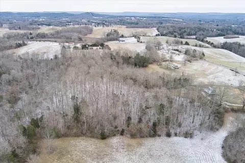 View/Area - 334 Farmer Rd, Quebeck, TN 38579 photo 2 of 3