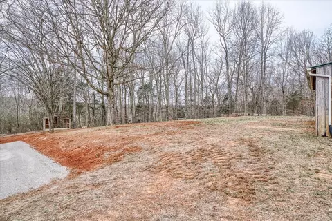 Exterior - 334 Farmer Rd, Quebeck, TN 38579 photo 16 of 18