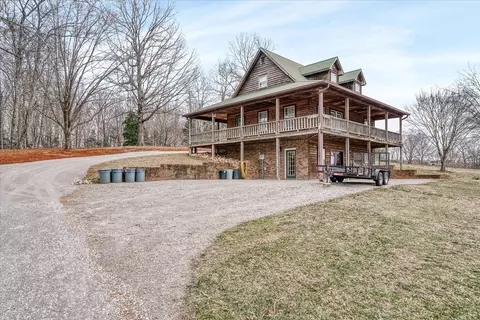 Exterior - 334 Farmer Rd, Quebeck, TN 38579 photo 2 of 18