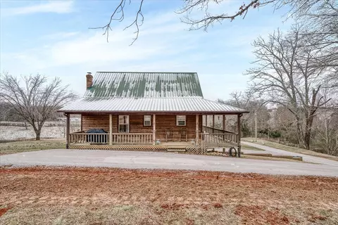 Exterior - 334 Farmer Rd, Quebeck, TN 38579 photo 7 of 18