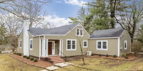 103 Tennessee Ave, Signal Mountain, TN 37377