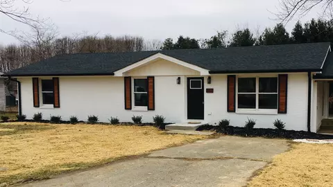 817 Fairlane Cir, Smithville, TN 37166