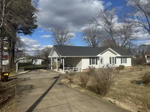 104 Napier Dr, Columbia, TN 38401