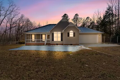 42 Hattie Dr, Fayetteville, TN 37334