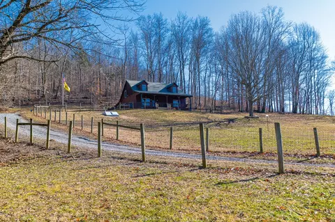 129 Reed Hollow Rd, Petersburg, TN 37144