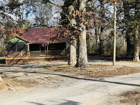 279 Downs Rd, Cumberland City, TN 37050