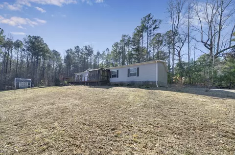 319 Stafford Rd, Puryear, TN 38251