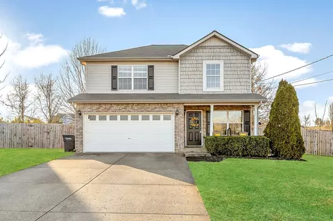 107 Macaw Ln, La Vergne, TN 37086