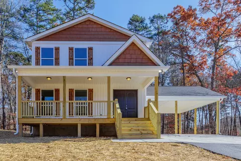 2803 Quarles Rd, Rocky Face, GA 30740