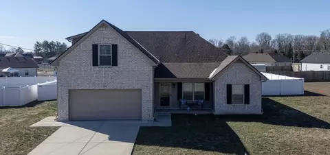 200 Grace Ct, Manchester, TN 37355