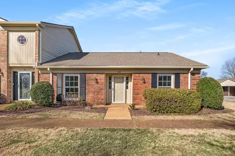 992 Todd Preis Dr, Nashville, TN 37221