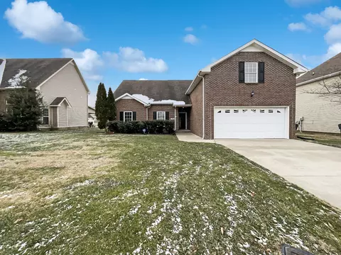712 Richards Dr, Clarksville, TN 37043