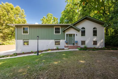 6823 Deerwood Dr, Harrison, TN 37341