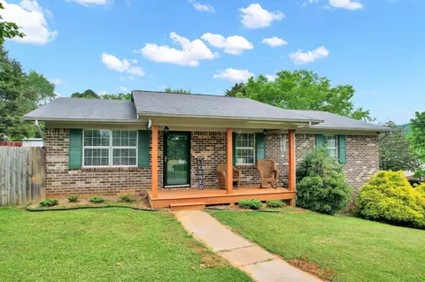 215 Mapleton Dr NW, Cleveland, TN 37312